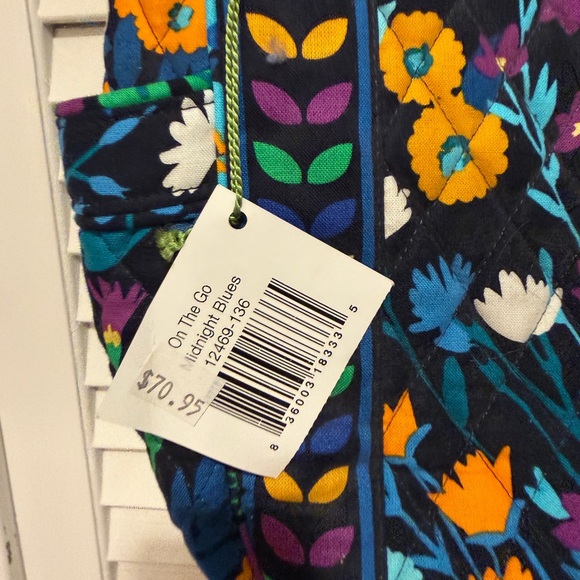 Vera Bradley “On The Go” Crossbody - Picture 3 of 7